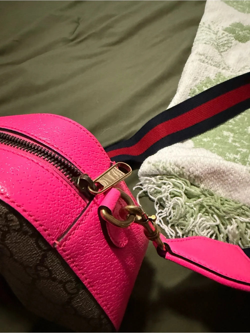 Authentic Gucci Beige GG Small Ophidia Crossbody with Pink Trim